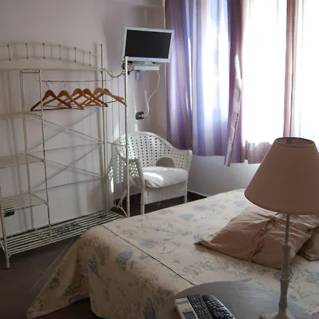 Bed & Breakfast Portatenea - Atenea Collection 4*